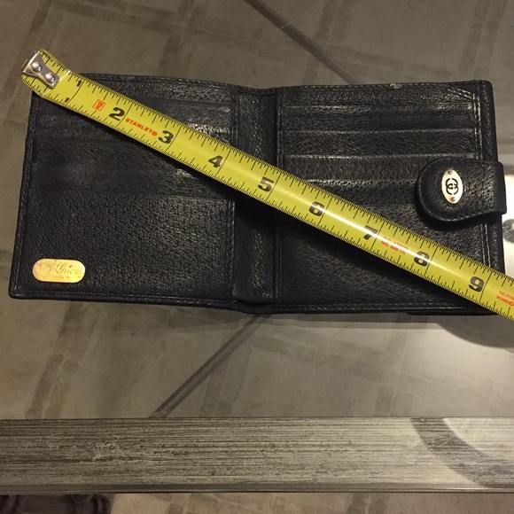 Gucci extra pics - Picture 5 of 8